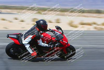 media/Mar-25-2022-Apex Assassins (Fri) [[6895ac7503]]/Trackday Level 2/Session 4/Turn 12/